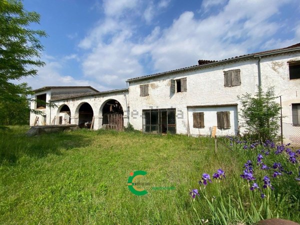 villa in vendita a Castello di Godego in zona Ca' Leoncino