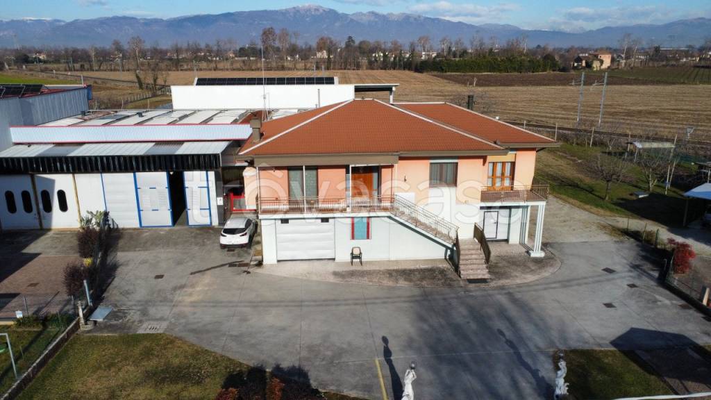 casa indipendente in vendita a Castello di Godego