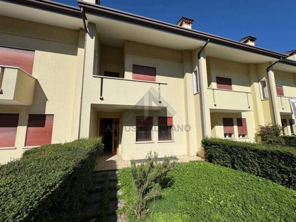 casa indipendente in vendita a Castello di Godego in zona Muson