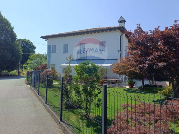 casa indipendente in vendita a Cavaso del Tomba in zona Castelcies