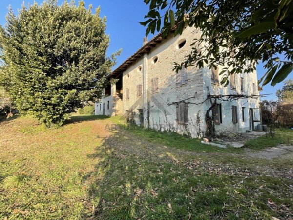 casa indipendente in vendita a Cavaso del Tomba