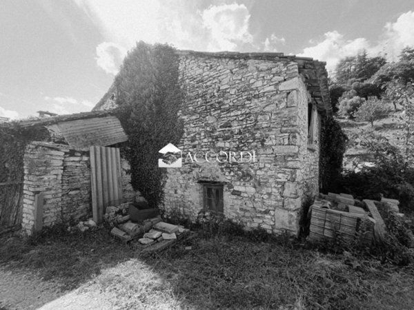 casa indipendente in vendita a Cavaso del Tomba