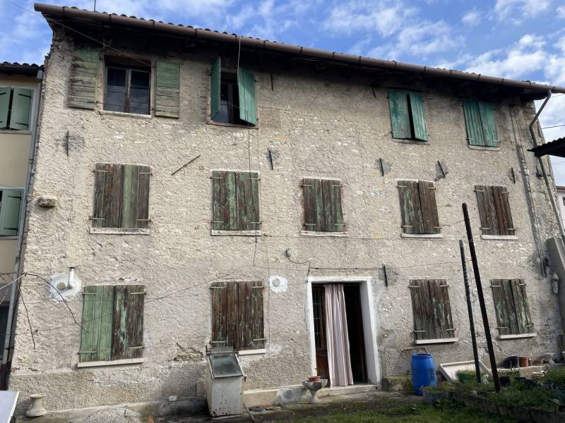 appartamento in vendita a Cavaso del Tomba