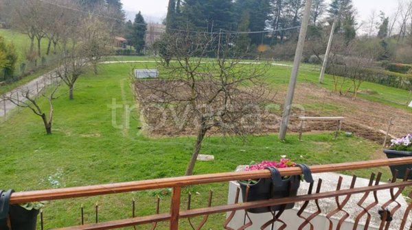 casa indipendente in vendita a Cavaso del Tomba
