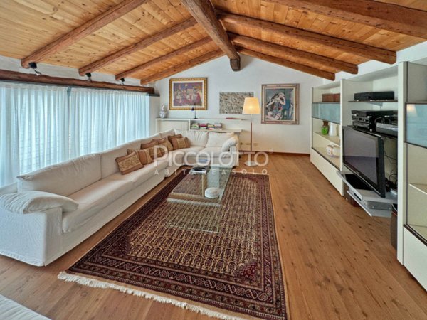 casa indipendente in vendita a Cavaso del Tomba