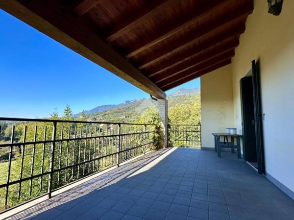 casa indipendente in vendita a Cavaso del Tomba