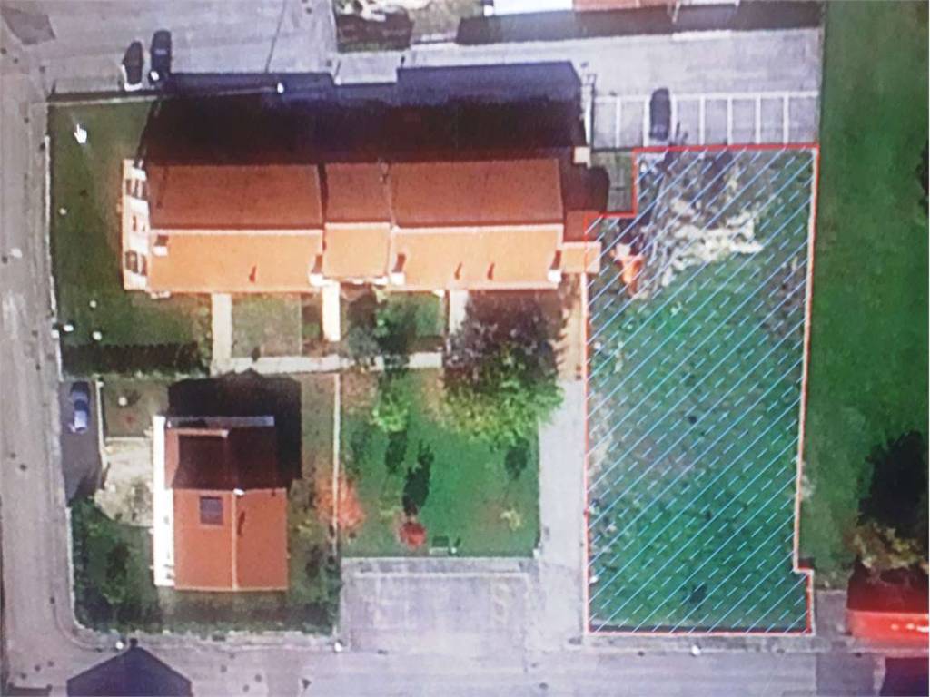 terreno agricolo in vendita a Cavaso del Tomba