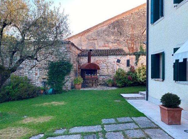 casa indipendente in vendita a Cavaso del Tomba