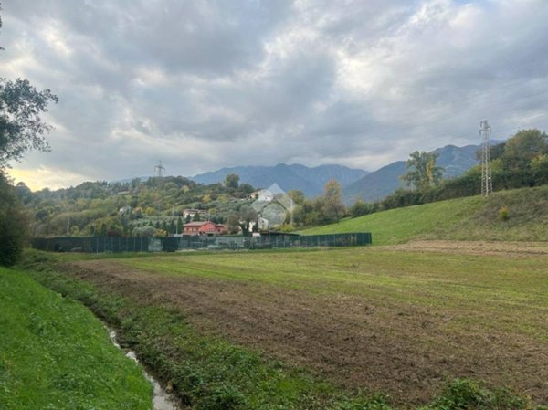 casa indipendente in vendita a Cavaso del Tomba