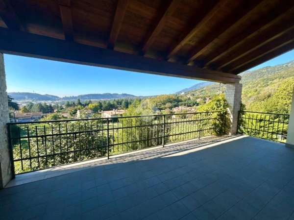 casa indipendente in vendita a Cavaso del Tomba