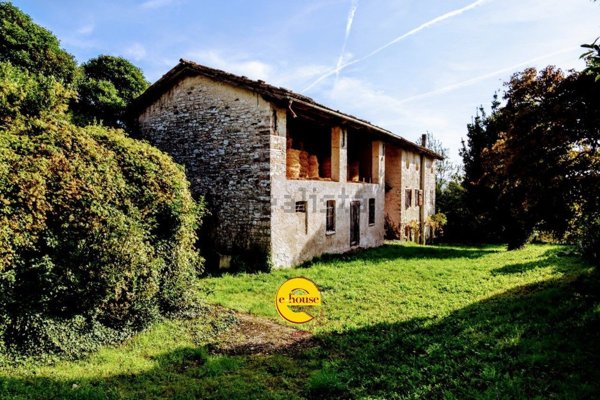 casale in vendita a Cavaso del Tomba