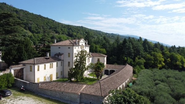 casa indipendente in vendita a Cavaso del Tomba