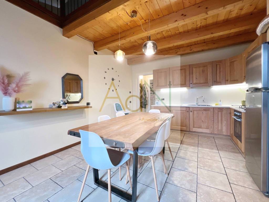 appartamento in vendita a Cavaso del Tomba