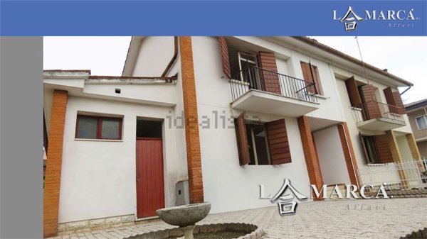 casa indipendente in vendita a Cavaso del Tomba