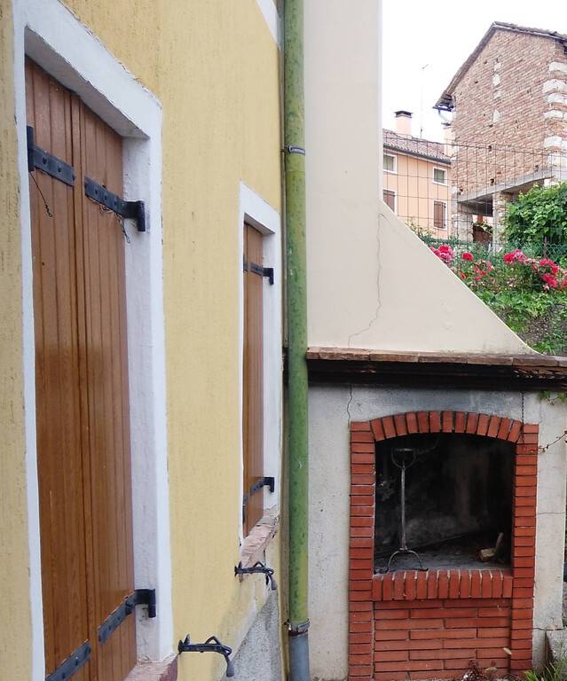 casa indipendente in vendita a Cavaso del Tomba
