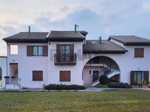 appartamento in vendita a Cavaso del Tomba