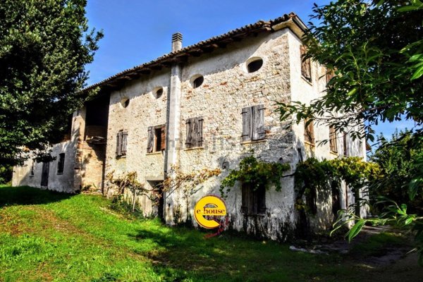 casale in vendita a Cavaso del Tomba