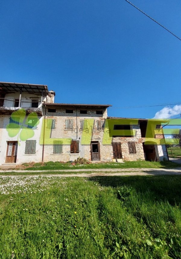 casale in vendita a Cavaso del Tomba