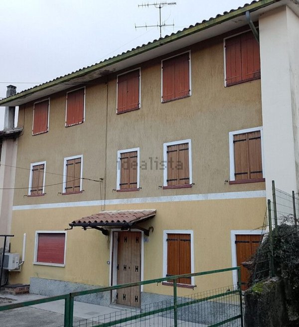 casa indipendente in vendita a Cavaso del Tomba