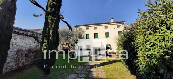 casa indipendente in vendita a Cavaso del Tomba