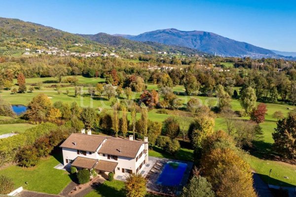 casa indipendente in vendita a Cavaso del Tomba in zona Virago