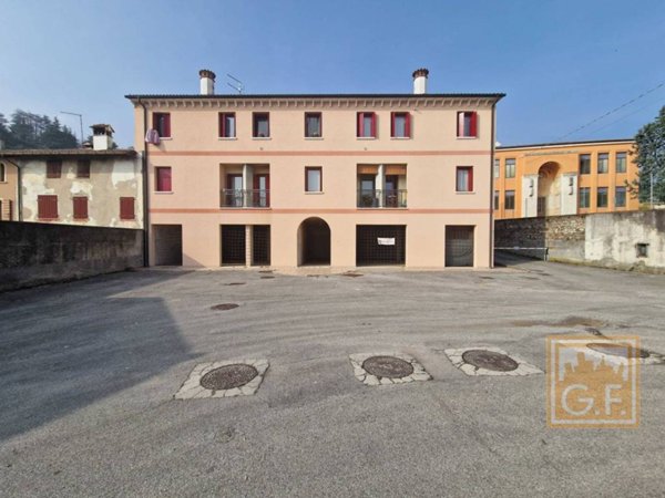 appartamento in vendita a Cavaso del Tomba in zona Obledo