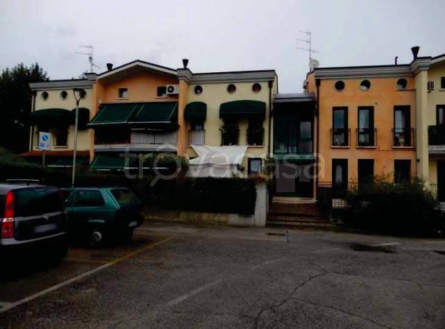 appartamento in vendita a Chiarano in zona Fossalta Maggiore