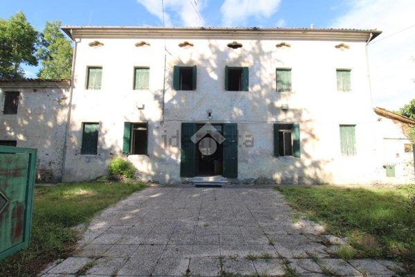 casa indipendente in vendita a Chiarano in zona Fossalta Maggiore