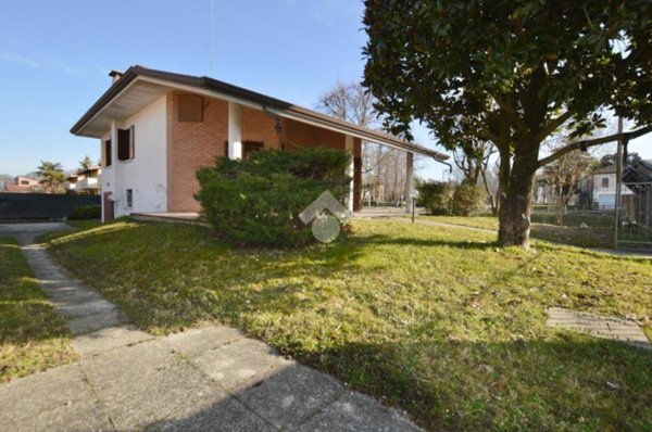 casa indipendente in vendita a Chiarano