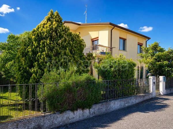 casa indipendente in vendita a Chiarano in zona Fossalta Maggiore