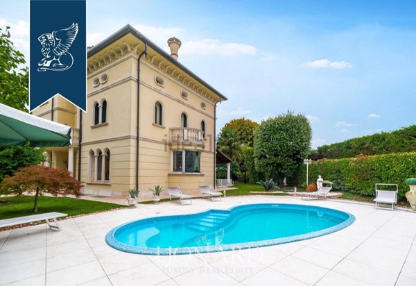 casa indipendente in vendita a Chiarano