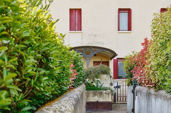 casa indipendente in vendita a Cimadolmo