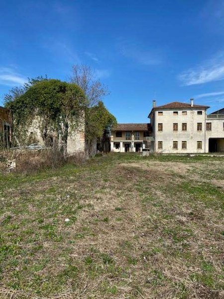 locale di sgombero in vendita a Cimadolmo