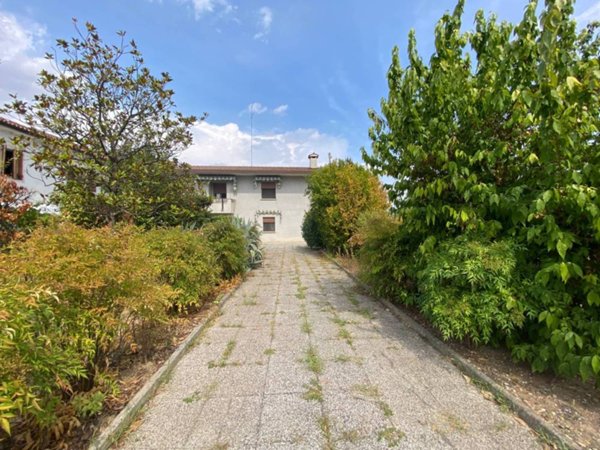 casa indipendente in vendita a Cimadolmo