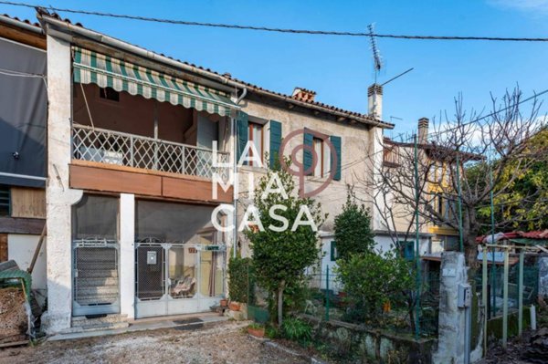 casa indipendente in vendita a Cison di Valmarino