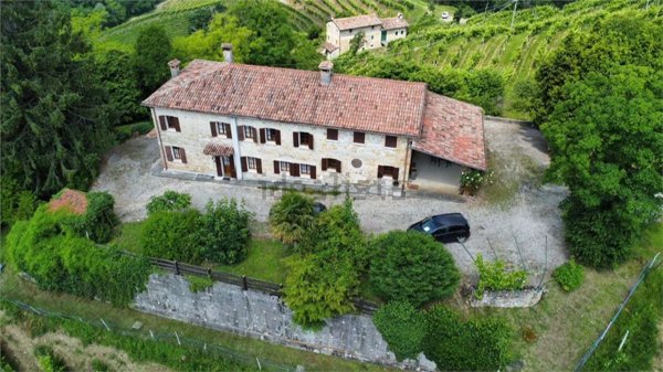 casa indipendente in vendita a Cison di Valmarino