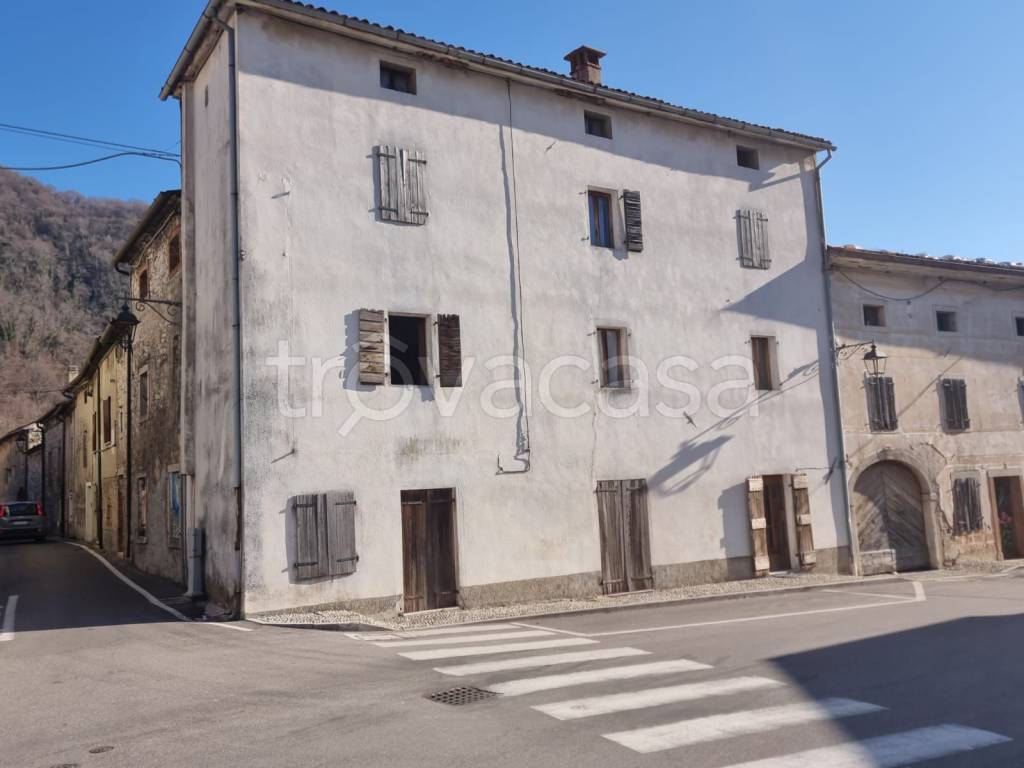 casa indipendente in vendita a Cison di Valmarino in zona Tovena