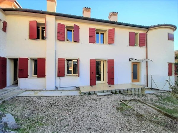 casa indipendente in vendita a Cison di Valmarino