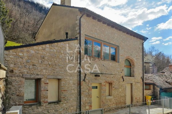 casa indipendente in vendita a Cison di Valmarino