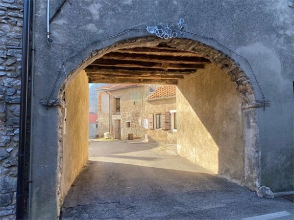 locale di sgombero in vendita a Cison di Valmarino in zona Tovena