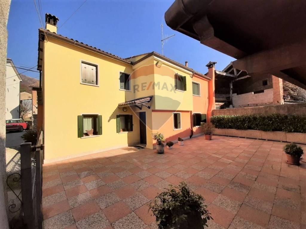 casa indipendente in vendita a Cison di Valmarino
