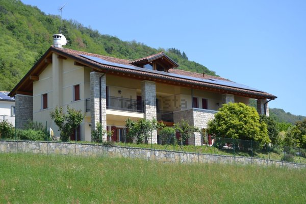casa indipendente in vendita a Cison di Valmarino