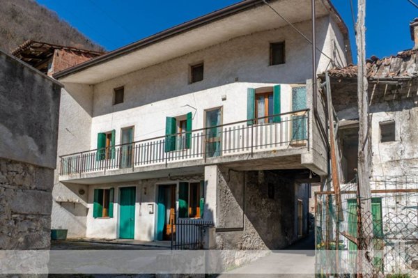 casa indipendente in vendita a Cison di Valmarino in zona Tovena