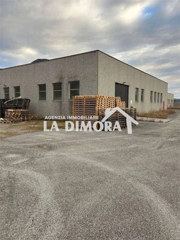 locale commerciale in vendita a Cison di Valmarino