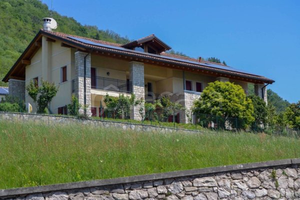 casa indipendente in vendita a Cison di Valmarino