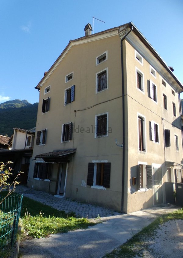 casa indipendente in vendita a Cison di Valmarino in zona Tovena