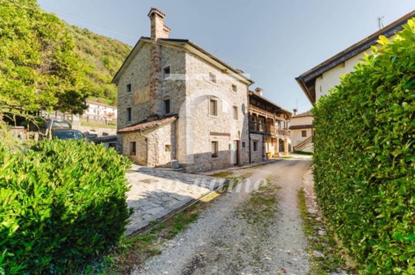 casa indipendente in vendita a Cison di Valmarino
