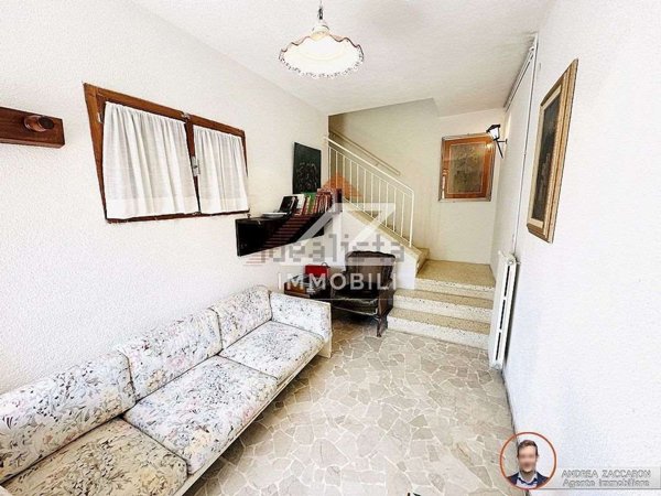 casa indipendente in vendita a Cison di Valmarino in zona Gai