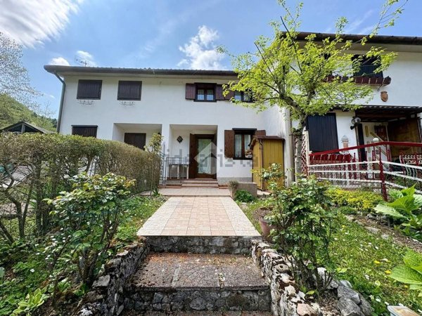 casa semindipendente in vendita a Cison di Valmarino in zona San Boldo