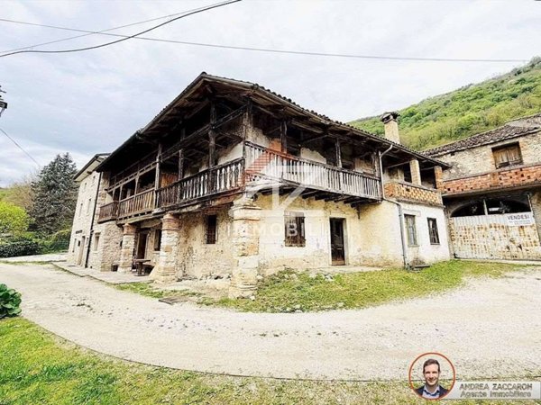 casa indipendente in vendita a Cison di Valmarino in zona Mura